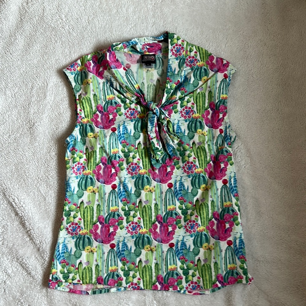 Retrolicous Cactus Bow Tie Top